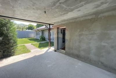 Casă cu 3 camere cu Teren 900 Mp în Roșioara - 5