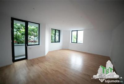 Apartament cu 4 camere decomandat în Herăstrău