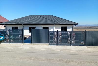 Casă cu 4 camere în Tomești - 2