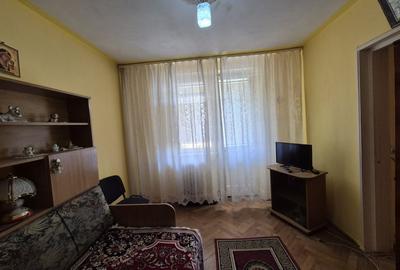 Apartament 3 camere, Trivale - 2 bai, 2 balcoane, lift nou, loc parcare inclus - 2