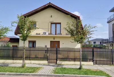 Vand vila in zona Ciarda Rosie , aproape de Calea Buziasului - 1