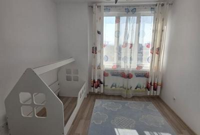 Apartament cu 3 camere decomandat în Florești - 1