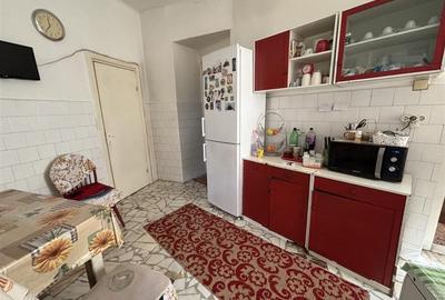 Casa central singur in curte  - 150 mp util - 411 mp curte - 6