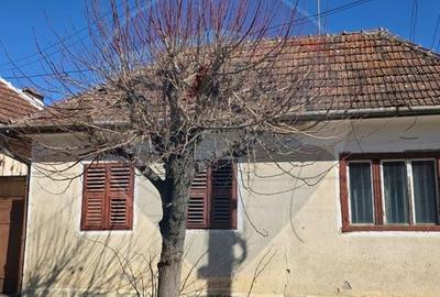Casă cu 3 camere cu Teren 477 Mp în Central - 7