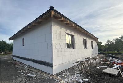 Casă cu 4 camere cu Teren 400 Mp în Sânmihaiu Român - 3