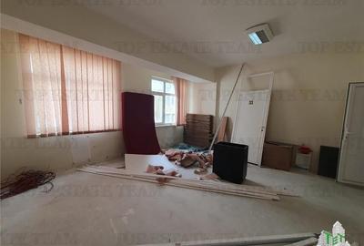 Spatiu Comercial Ultracentral 37 birouri in curs de apartamentare Constanta - 17