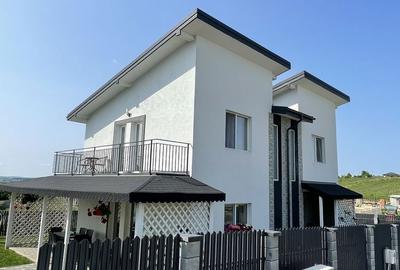 Casă cu 4 camere cu Canalizare în Miroslava - 2