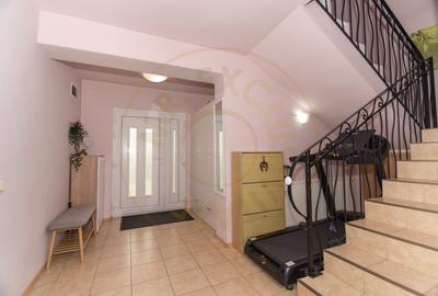 Casa - Stefanesti, Arges. 0% Comision - 8