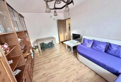 Apartament cu 3 camere decomandat în Dâmbu Pietros - 2
