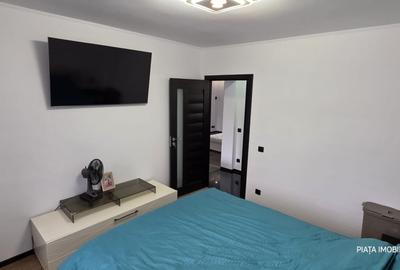 Apartament cu 3 camere semidecomandat, mobilat în Micro 9 - 10