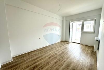 Apartament cu 2 camere decomandat în Est - 7