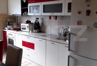 Apartament cu 4 camere decomandat în Central - 1