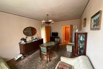 Apartartament 3 camere semidecomandat etaj 2/4 vedere Piața Miniș - 7