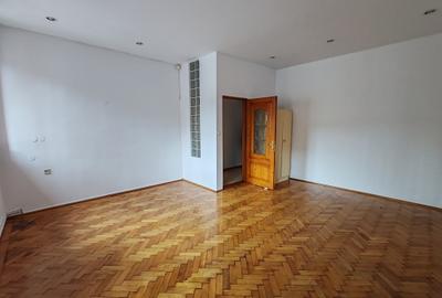 Apartament cu 2 camere decomandat în Central - 2