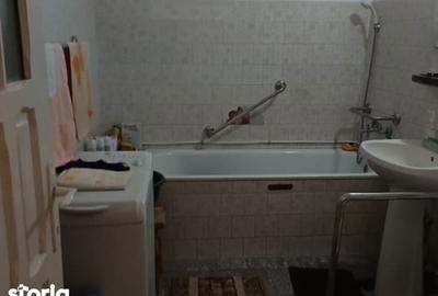 Casă cu 3 camere cu Teren 1600 Mp în Tomești - 8