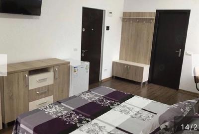 Casă cu 9 camere cu Teren 600 Mp în Km 4 - 1