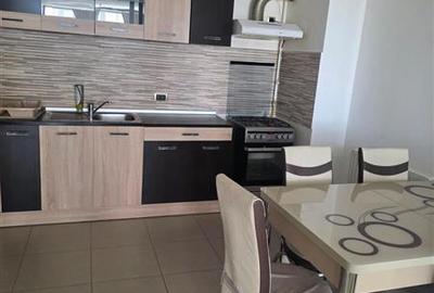 Apartament cu 4 camere decomandat, mobilat în Tractorul - 7