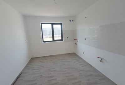 Casa cu 4 camere, incalzire pardoseala. Rediu - 3km de Rond Pacurari - 2