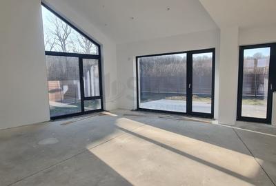 REV2004530 Vila de vanzare la padure  in Corbeanca - 4