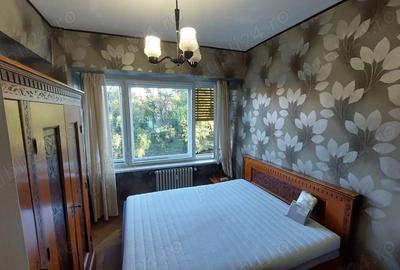 Apartament de inchiriat, 3 camere, Ultracentral, Oradea - 2