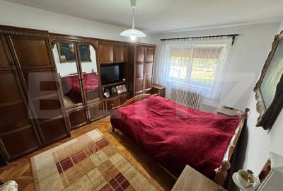 Casa, zona 0, vedere panoramica spre santurile Cetatii - 3