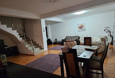 Vilă P+1 Green City, 4 camere, 3 băi, mobilată, curte proprie - 1