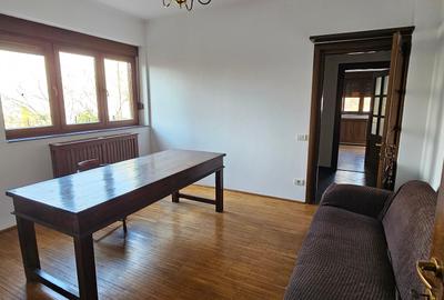 Apartament cu 4 camere semidecomandat, mobilat în Eminescu - 9