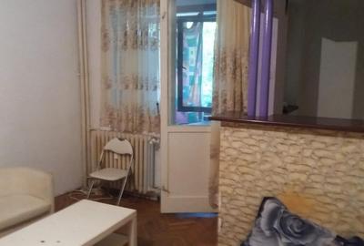 GARSONIERA TITAN - POLICLINICA - 11