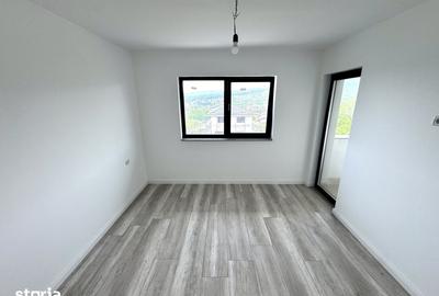 Casă cu 4 camere cu Teren 600 Mp în Bucium