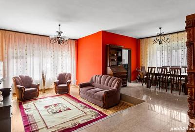 Vila de vanzare,in Arad ultracentral, in aproiere de Teatru,compusa din spatiu comercial si locuinta - 2