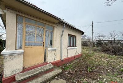 Casa si teren de in Tifesti - Sat Olesesti 30.000 Euro - 4