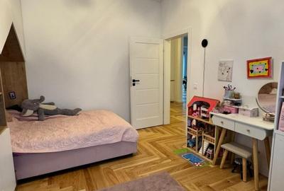 Apartament cu 4 camere semidecomandat, mobilat în Florești - 11