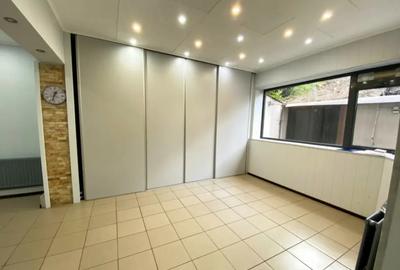 Casă cu 7 camere cu Canalizare în Pache Protopopescu - 11