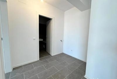 Apartament cu 3 camere semidecomandat în Sud - 12
