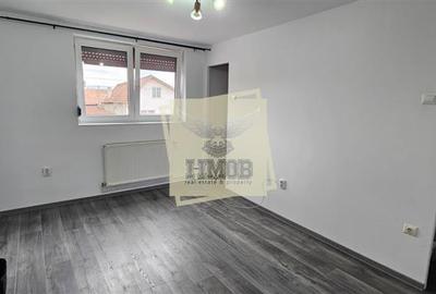 Casă individuală cu 10 camere cu Canalizare în Daia - 5