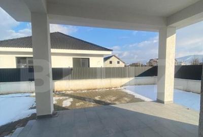 Casa spa?ioasa de vanzare, cu 4 camere, 120 mp, zona Unir - 2