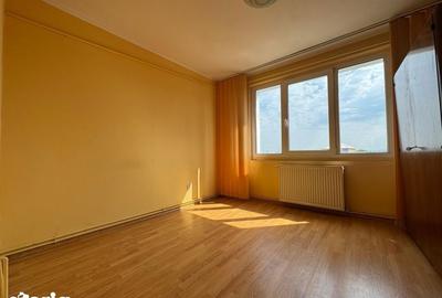 Apartament cu 3 camere în Florilor - 9