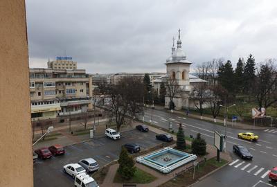 Apartament cu 2 camere decomandat în Central - 3