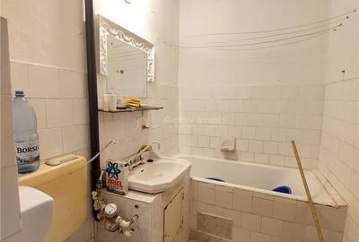 Apartament cu 2 camere semidecomandat în Micro 5 - 15