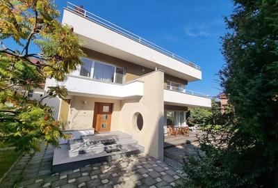 Vila superba de inchiriat ultracentral Brasov - 33