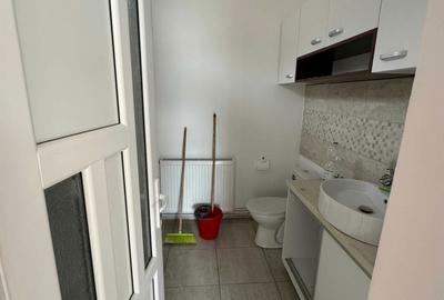 Spațiu comercial, de 20 mp, în Central - 2