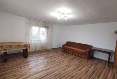 Casă cu 4 camere în Central - 4