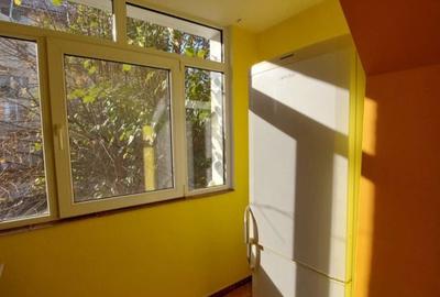 Apartament cu 2 camere decomandat în Central - 11