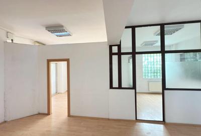 Clădire de închiriat 600 mp - Birouri / Activitate Comerciala / Clinică Medicală - 12