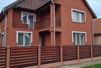 Casă cu 4 camere în Central - 6
