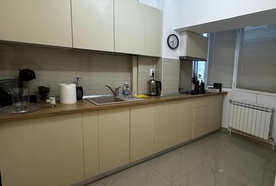 Piata ALBA IULIA,stradal pe Bulevardul DECEBAL,garsoniera cu priveliste superba - 5