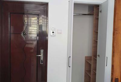 Apartament cu 3 camere semidecomandat în Obor - 2