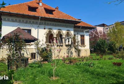Casă cu Teren 1071 Mp în Central - 5