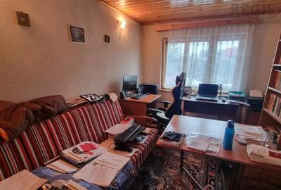 Casă cu 5 camere cu Teren 240 Mp în Zizin - 11