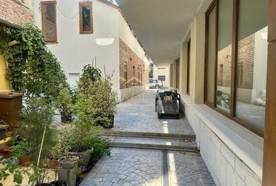 Spațiu comercial de lux pe Bulevardul Aviatorilor - 94 mp utili + terasa (135mp) Spațiu comercial de lux pe Bulevardul Aviatorilor - 94 mp utili + terasa (135mp) - 18